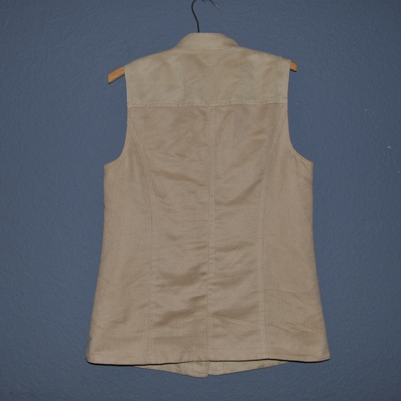 CHICO'S Safari Perforated Faux Suede Polly Vest D5 - Picture 5 of 8